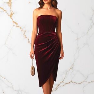 Lulu's Size XS Burgundy Strapless Dress